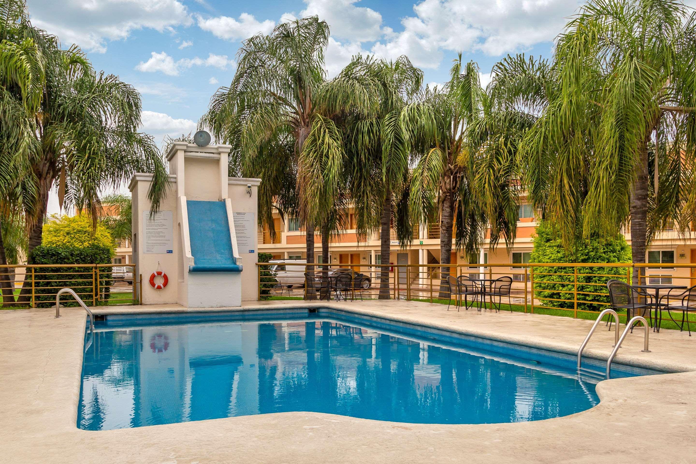 Comfort Inn Monterrey Norte San Nicolas de los Garza Exterior foto